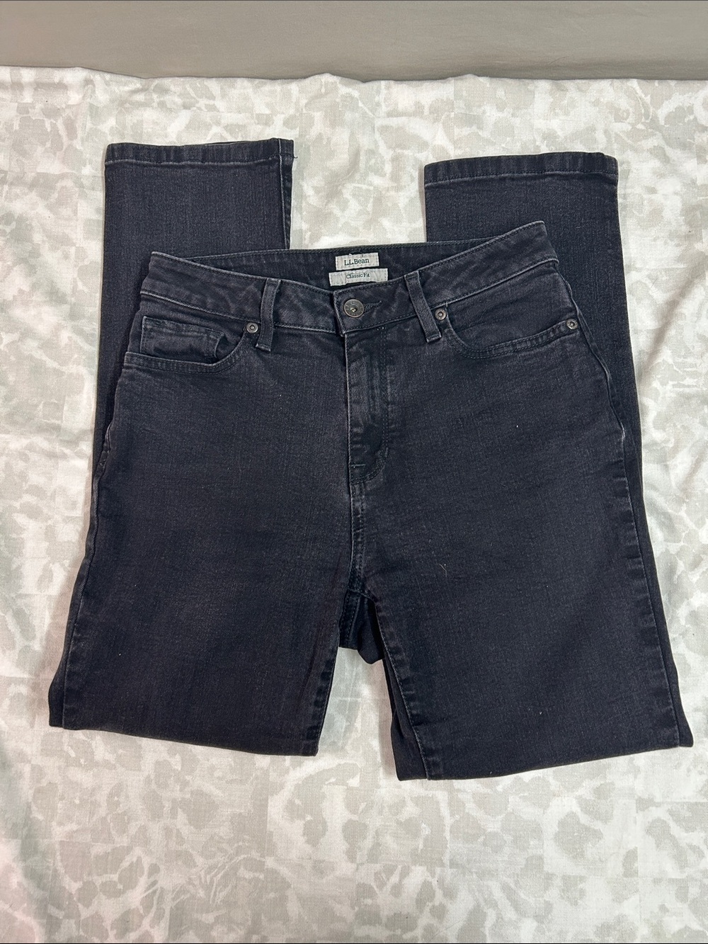 LL Bean Classic Fit Denim 6 Petite